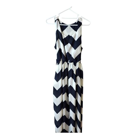 Sleeveless Chevron Maxi Dress Size S-M - Picture 2 of 3